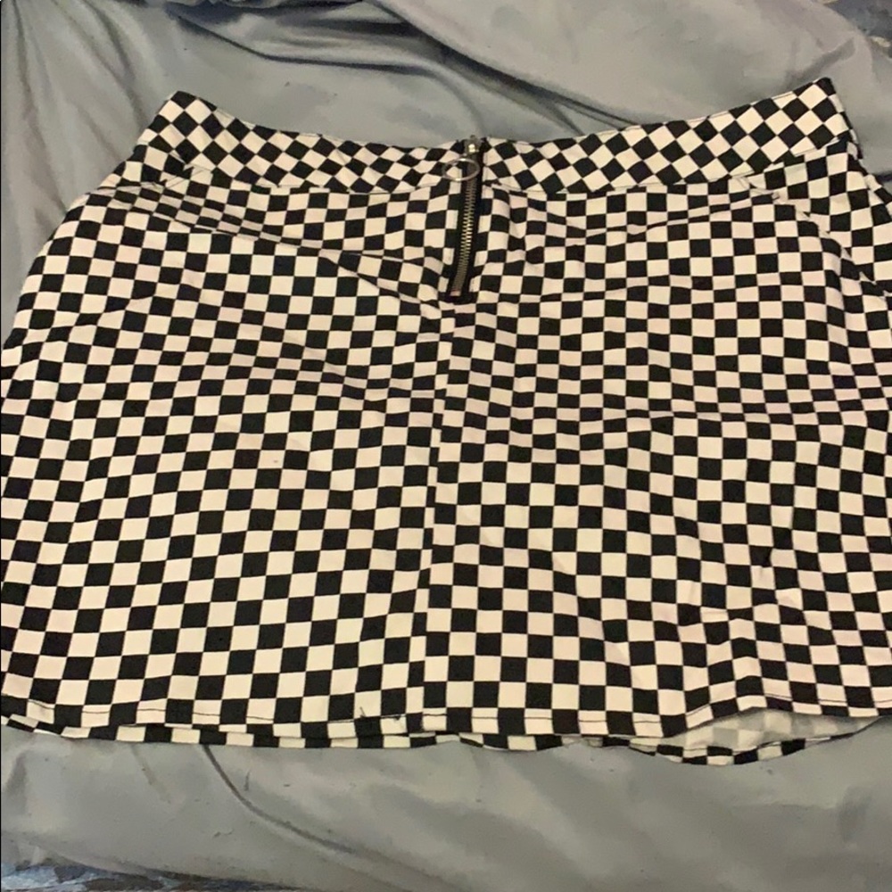 Checkerboard skirt